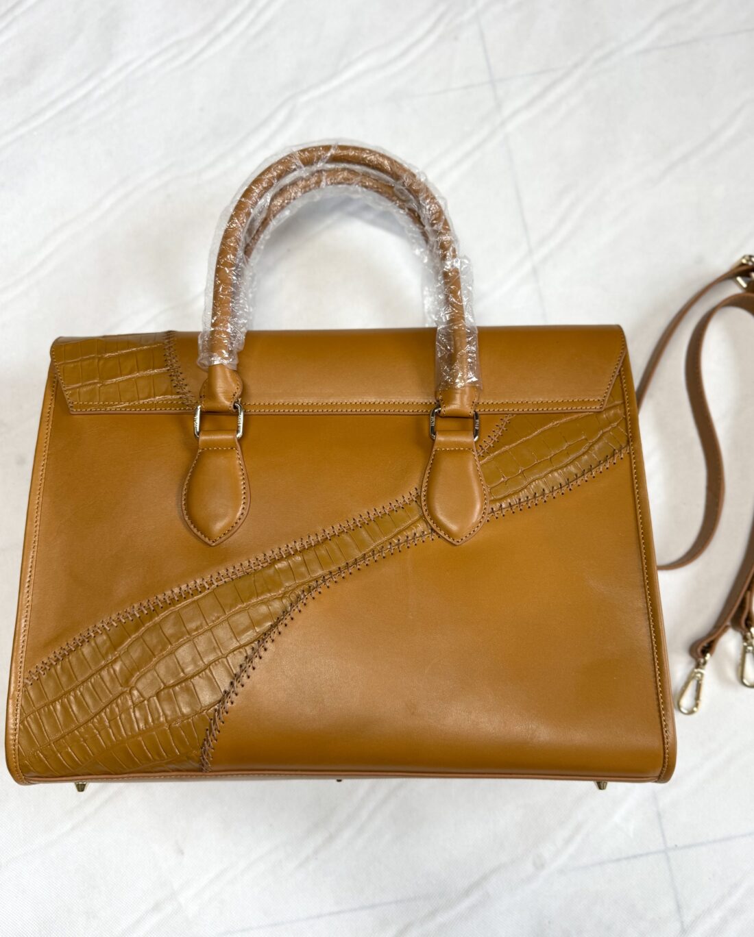 Croc Elegance Laptop Bag - Image 4